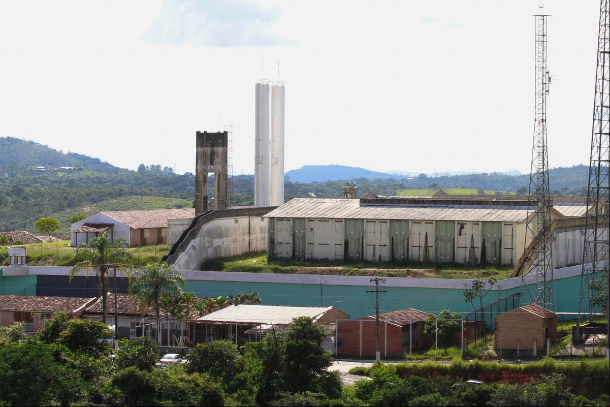 Detentos protestam contra a proibição de cigarros em penitenciárias de Minas