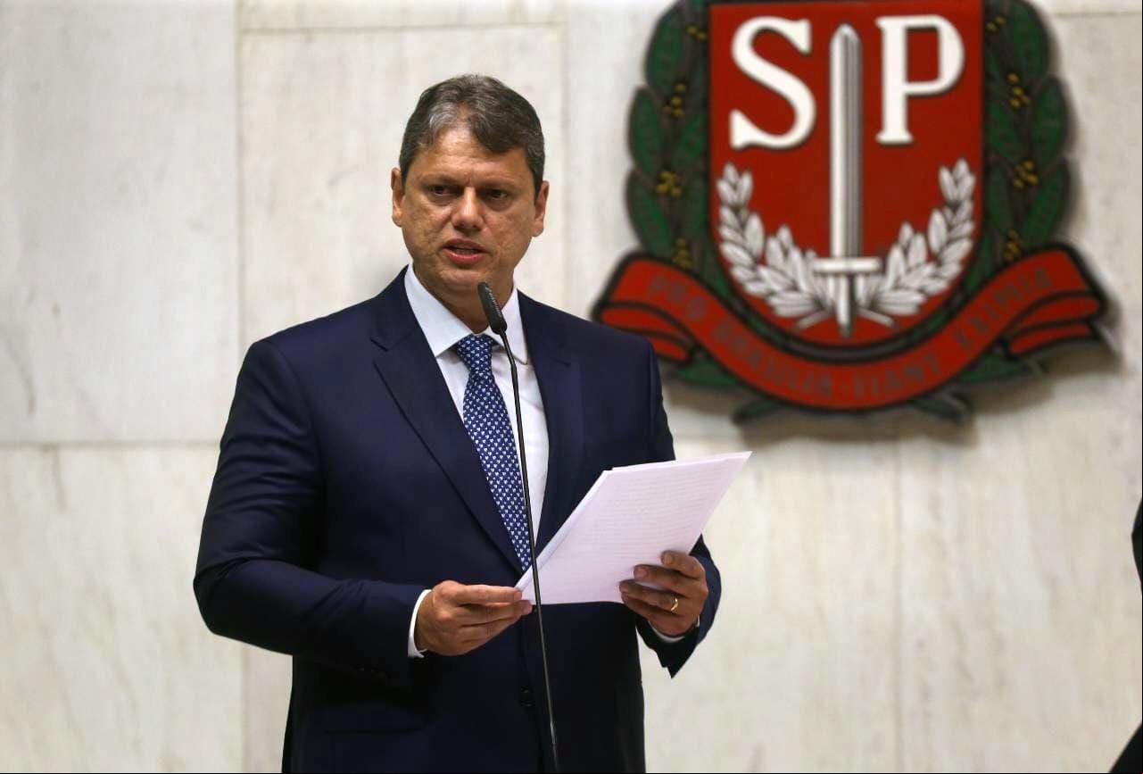 Governador Tarcísio de Freitas, de São Paulo, anunciou aumento de 23% para os servidores da segurança pública