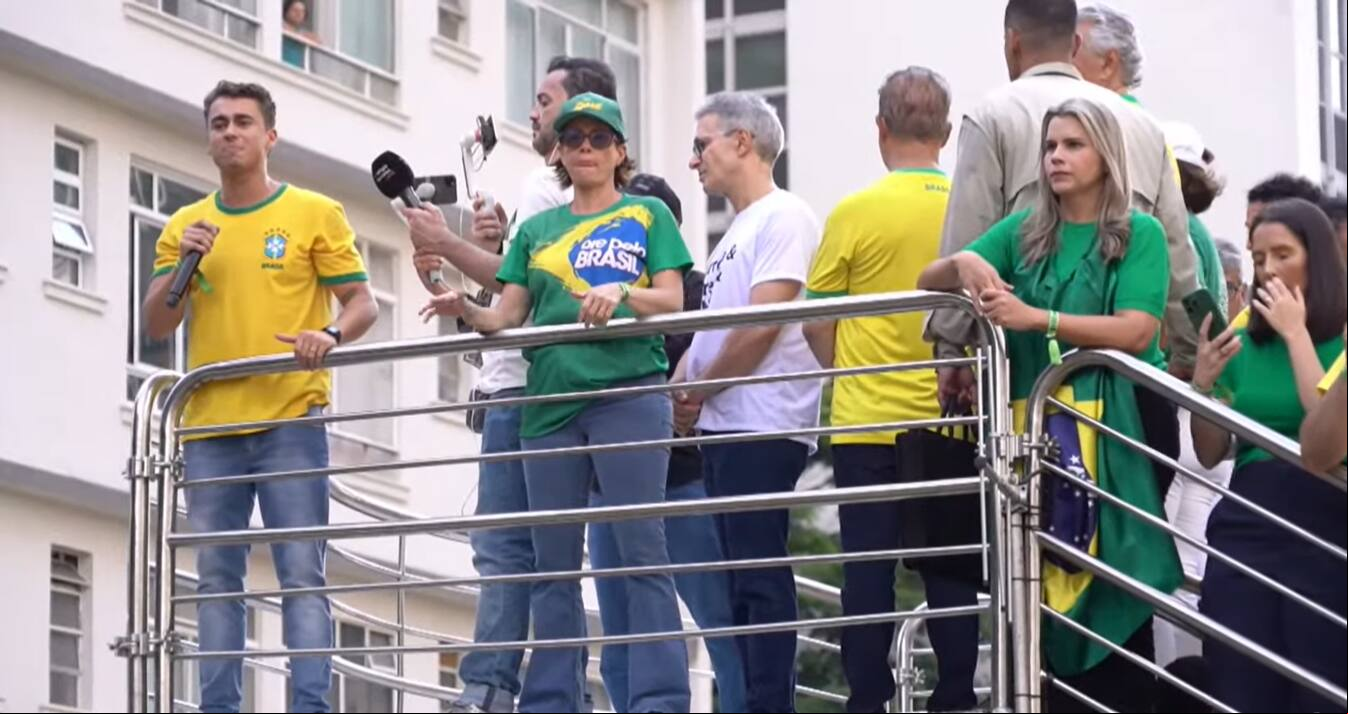 O deputado federal Nikolas Ferreira durante discurso no ato de Bolsonaro na Paulista