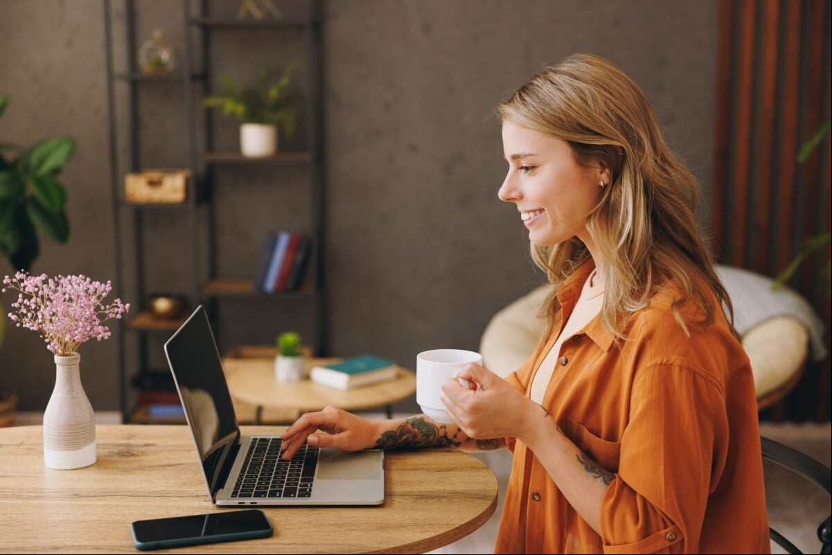 Trabalho home office oferece vantagens para profissionais e empresas