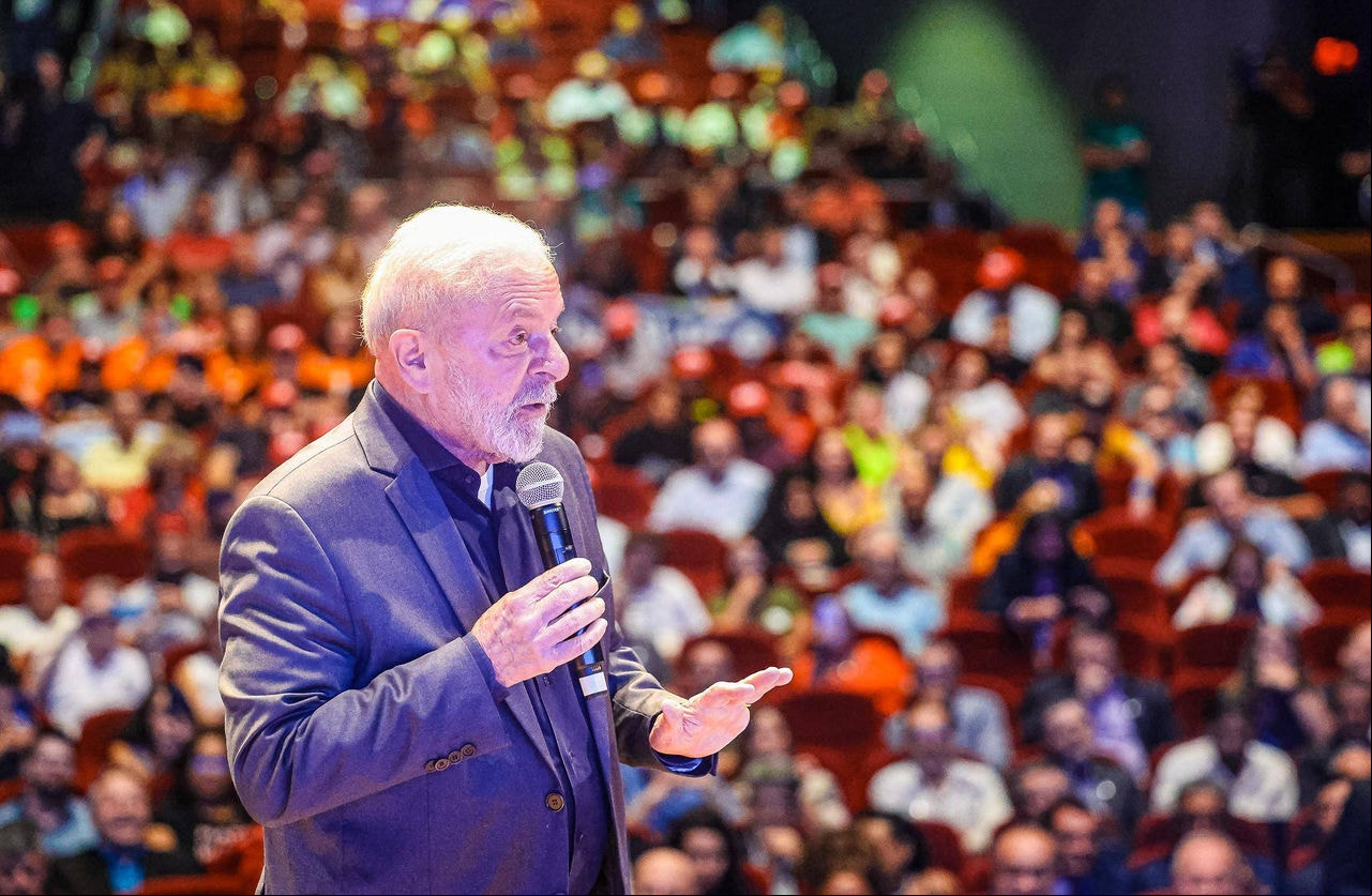Em evento no RS, Lula itiu queda na popularidade: "É porque eu estou aquém do que o povo esperava que eu estivesse, eu não estou cumprindo aquilo que prometi"