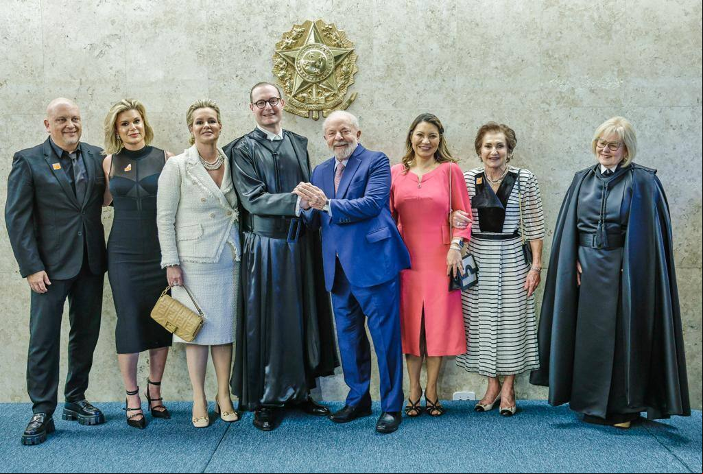 O presidente da República, Luiz Inácio Lula da Silva, e a primeira-dama, Janja da Silva, na posse do ministro do STF Cristiano Zanin O presidente da República, Luiz Inácio Lula da Silva, e a primeira-dama, Janja da Silva, na posse do ministro do STF Cristiano Zanin