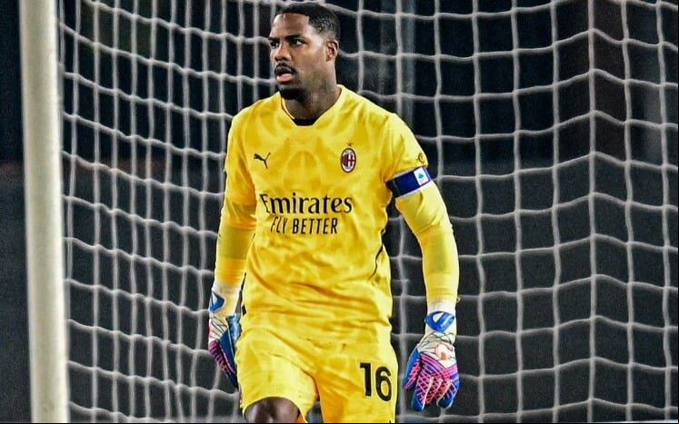 Mike Maignan, goleiro do Milan, foi alvo de racismo em Verona (Foto: Reprodução/Instagram)