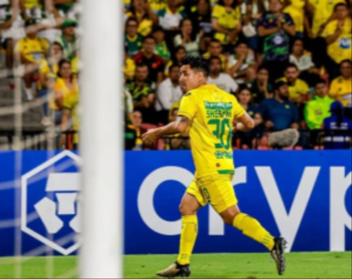 Ex-Atlético, Cárdenas é um dos jogadores mais experientes do elenco do Bucaramanga