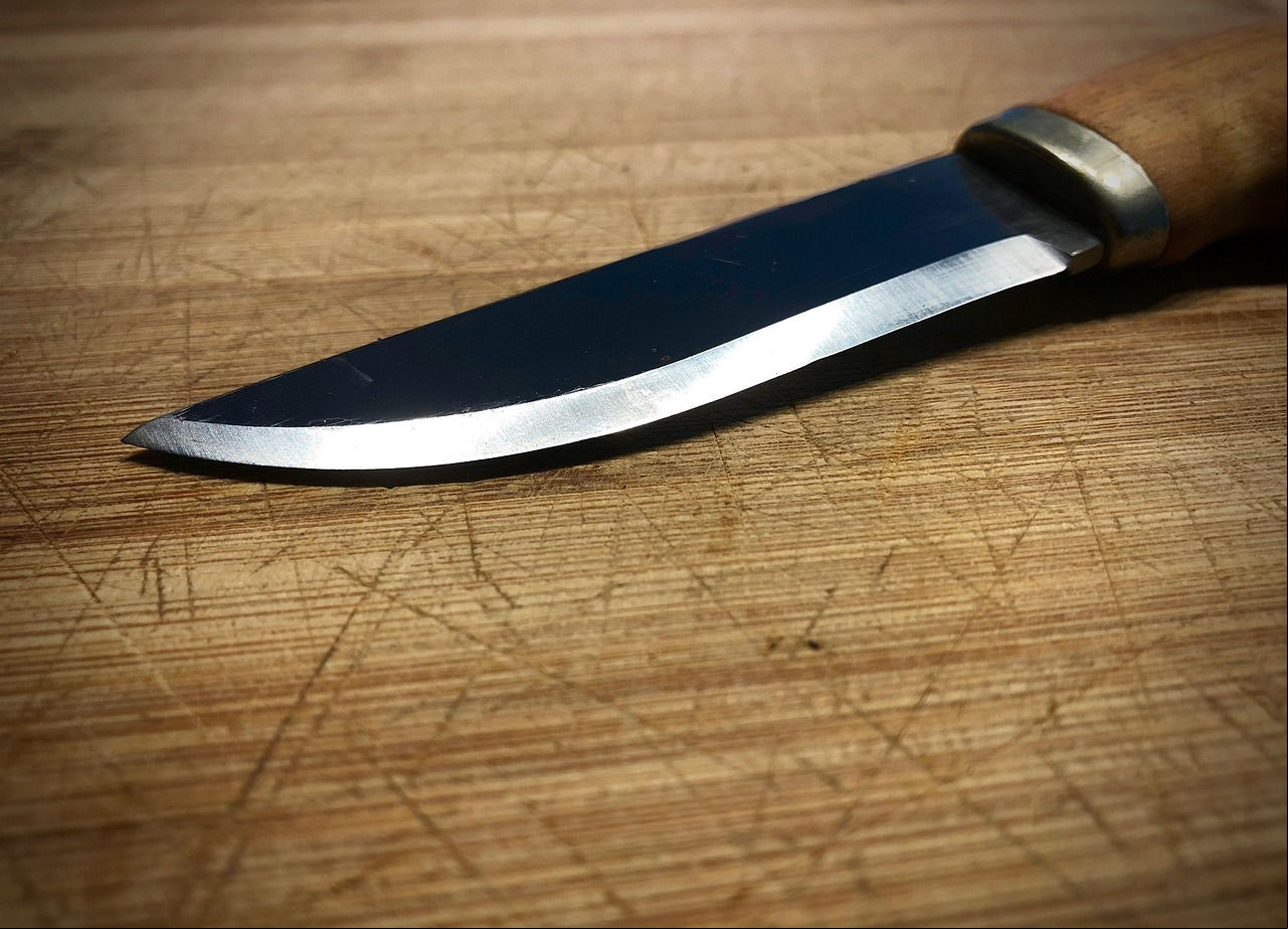 Homem afirmou que foi em casa buscar faca e voltou ao local do crime