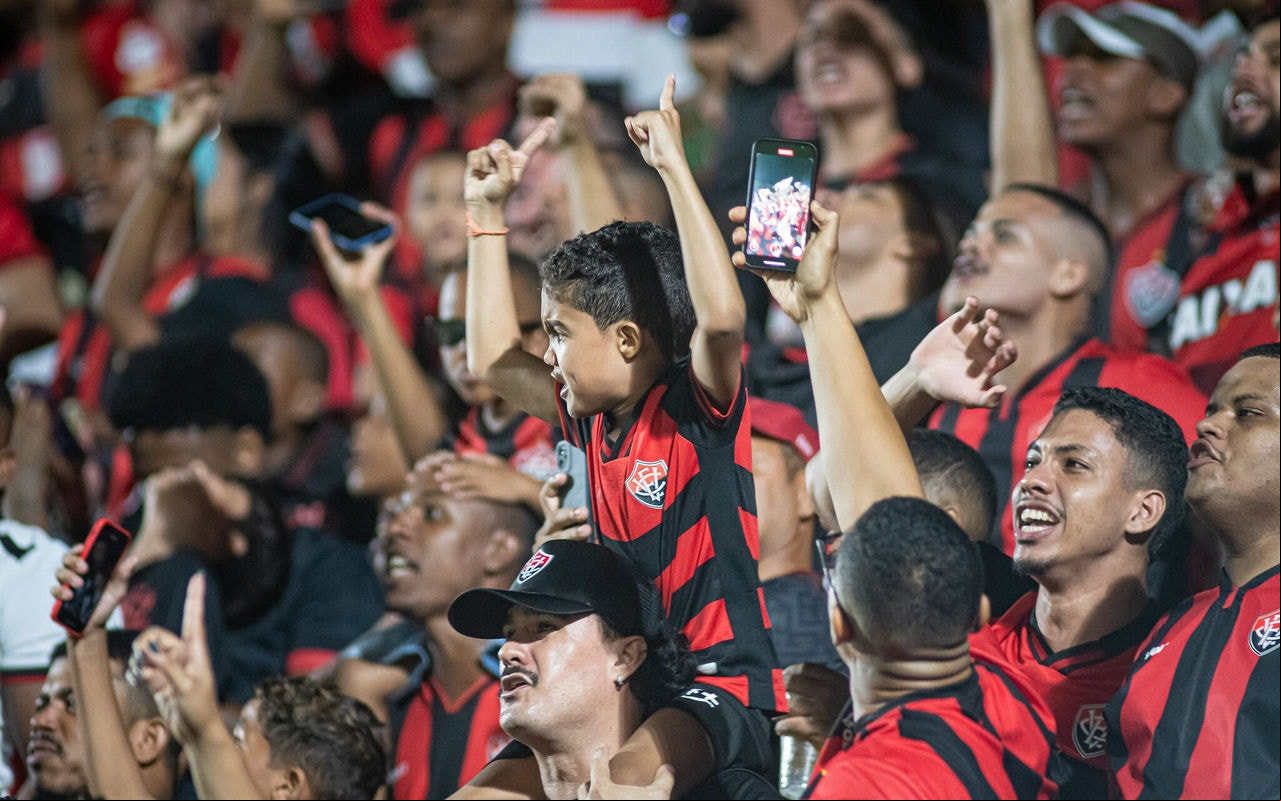 Torcida do Vitória na partida contra o Vasco (Foto: Victor Ferreira / EC Vitória)