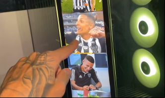 Guilherme Arana não perdoou e partiu para zoação aos cruzeirenses neste domingo (21)
